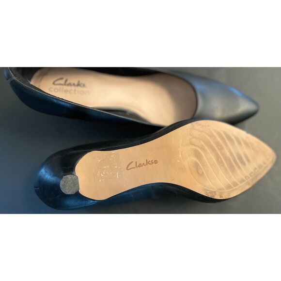 Clarks Women’s Pointed Toe Low Heels — Size 7M — Ultimate Comfort - Picture 3 of 4